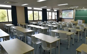 學校多媒體教室的防靜電裝修? 學校多媒體教室的防靜電裝修?